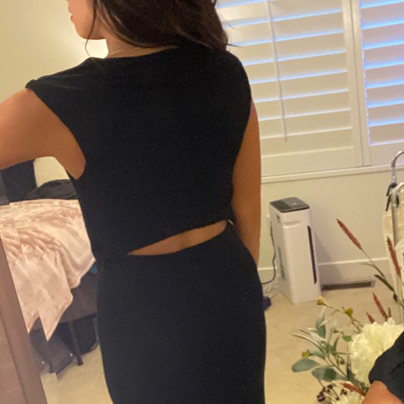 Long black dress with slits - Picture 2 of 5